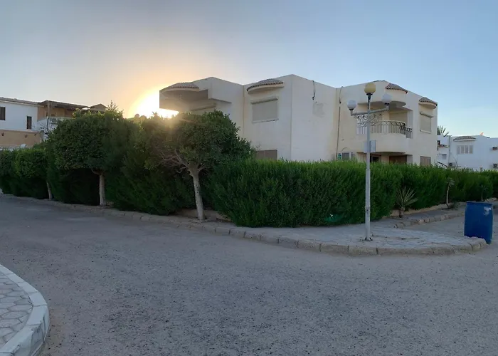 فيلة Front - Sea View - Ain Sokhna Red Sea على الشاطئ - إطلالة على البحر - الطابق الأرضي مع حديقة *