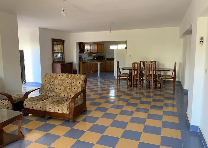 Front - Sea View - Ain Sokhna Red Sea على الشاطئ - إطلالة على البحر - الطابق الأرضي مع حديقة * عين السخنة