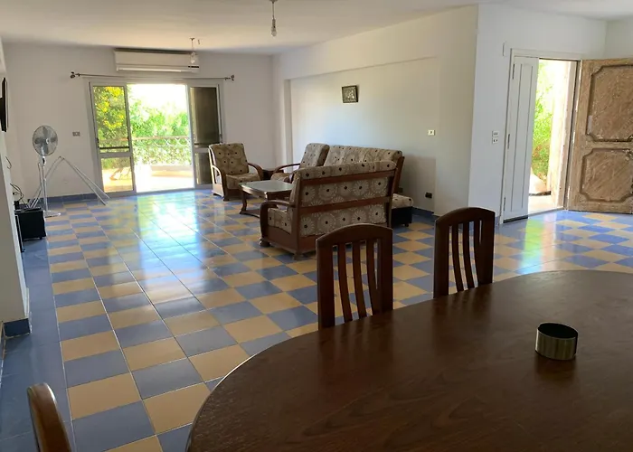 فيلة Front - Sea View - Ain Sokhna Red Sea على الشاطئ - إطلالة على البحر - الطابق الأرضي مع حديقة