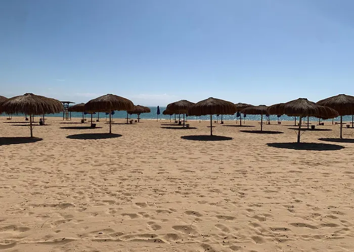 Front - Sea View - Ain Sokhna Red Sea على الشاطئ - إطلالة على البحر - الطابق الأرضي مع حديقة عين السخنة