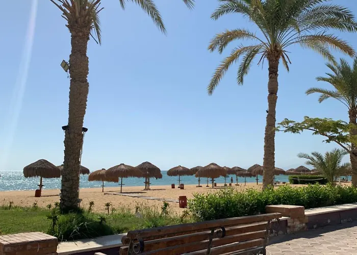 فيلة Front - Sea View - Ain Sokhna Red Sea على الشاطئ - إطلالة على البحر - الطابق الأرضي مع حديقة *