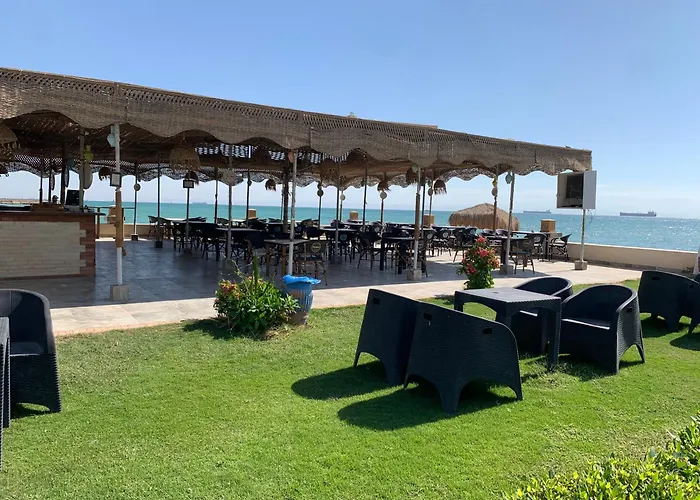 Front - Sea View - Ain Sokhna Red Sea على الشاطئ - إطلالة على البحر - الطابق الأرضي مع حديقة *