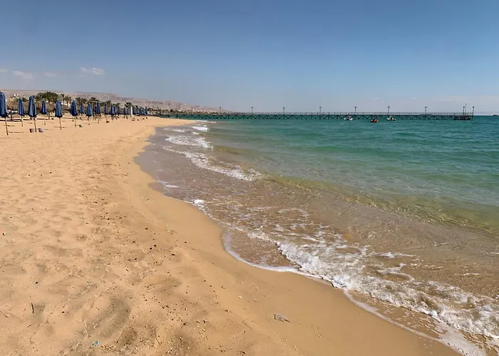 Front - Sea View - Ain Sokhna Red Sea على الشاطئ - إطلالة على البحر - الطابق الأرضي مع حديقة * عين السخنة